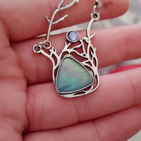 Cute Coral Necklace - Picture 4 of 4